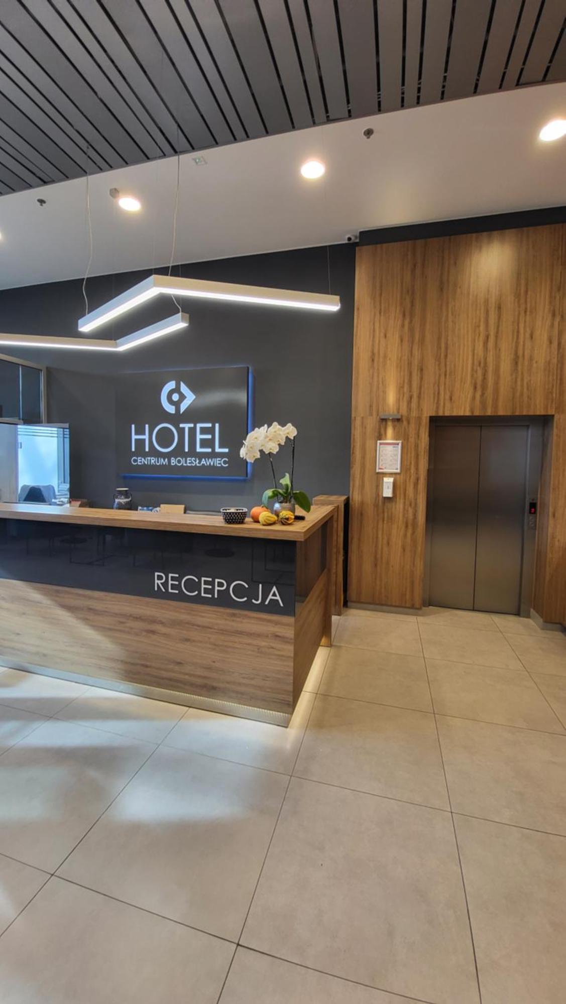 Hotel Centrum Boleslawiec  Esterno foto